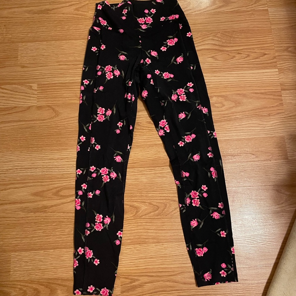 PINK Victoria’s Secret Floral Leggings